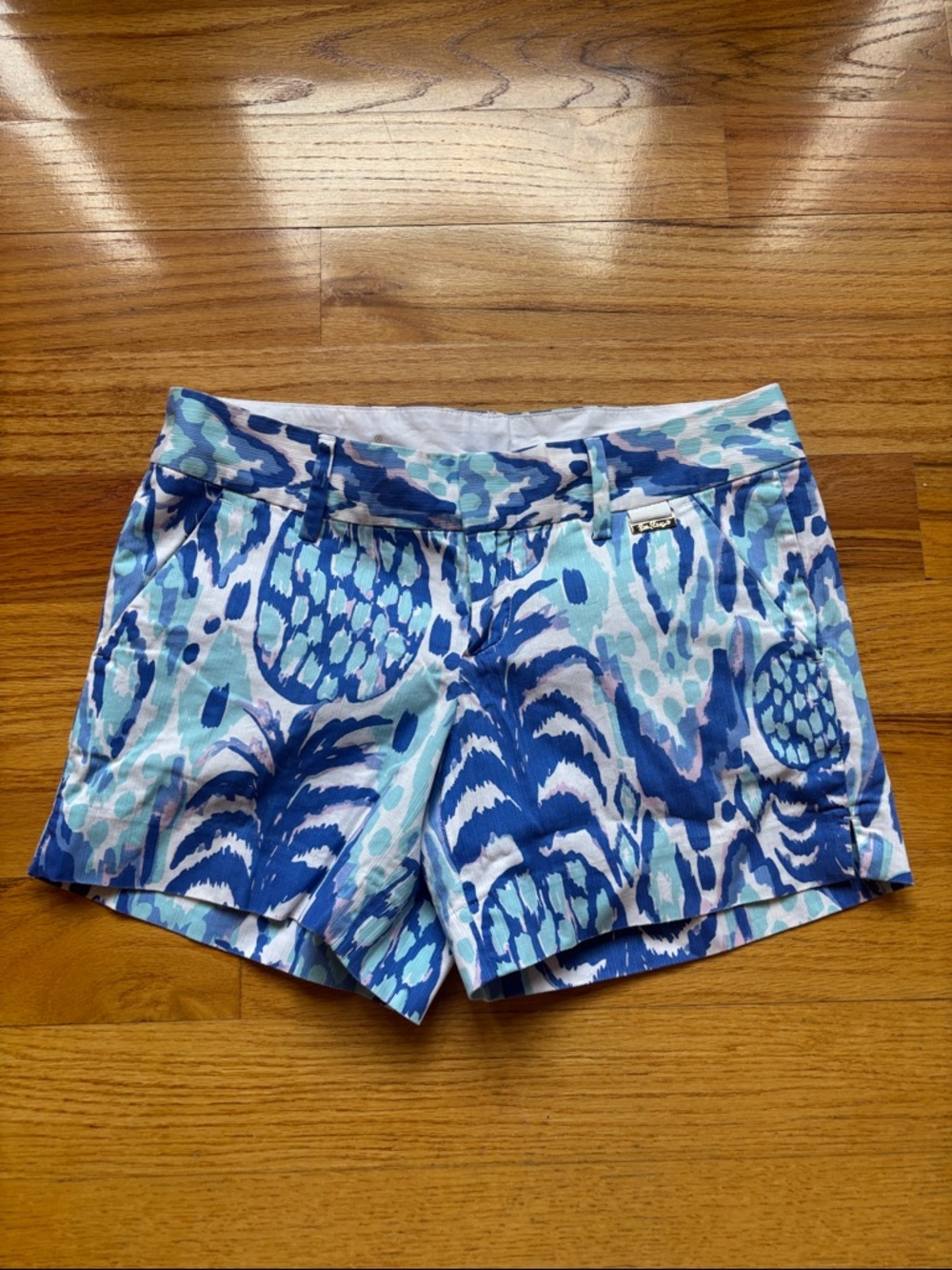 Lilly Pulitzer size 2 Callahan Patterned Women's Shorts